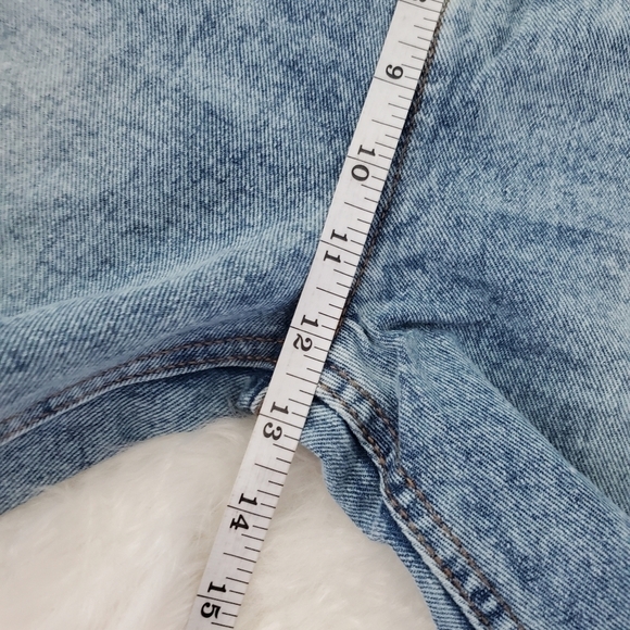 New! Refuge Denim Mom Relax High Rise Distressed Ripped Jeans. Size 9. - Picture 6 of 10